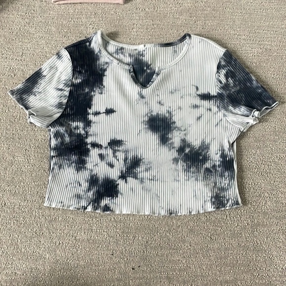 A S cropped tee shirt - Picture 1 of 1